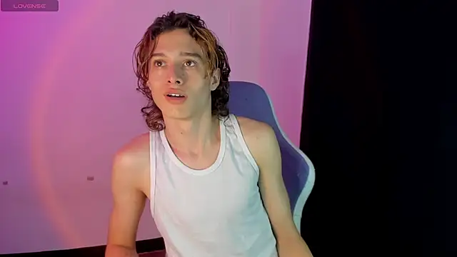 Snapshot of Goddest_perseus_ chatting on 05.01.26 Goddest perseus online show from 05.01.26
