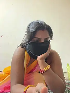 Snapshot of Surbhibaby chatting on 03.25.26 Surbhibaby online show from 03.25.26