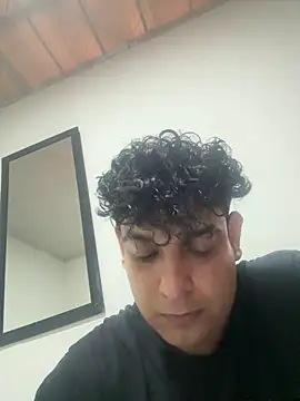 Niccolo Noir online show from 04.07.26