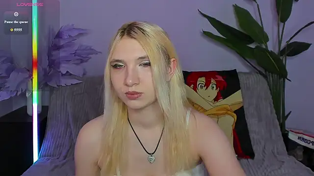 Snapshot of Naomi_Blondie chatting on 03.31.26 Naomi Blondie online show from 03.31.26