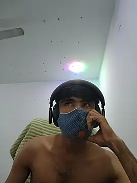 Snapshot of mavin_ chatting on 04.20.26 mavin online show from 04.20.26
