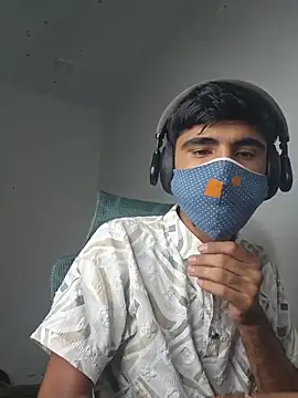 Snapshot of mavin_ chatting on 05.22.26 mavin online show from 05.22.26