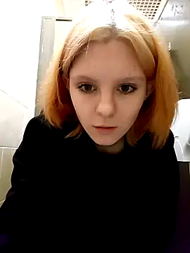 NinaParri online show from 04.05.26