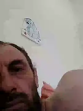 Snapshot of EmeritusMaker chatting on 06.15.26 EmeritusMaker online show from 06.15.26