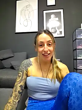 Snapshot of NicoleKaiser chatting on 03.26.26 NicoleKaiser online show from 03.26.26