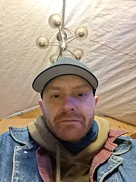 letspartynplay6983 online show from 03.18.26