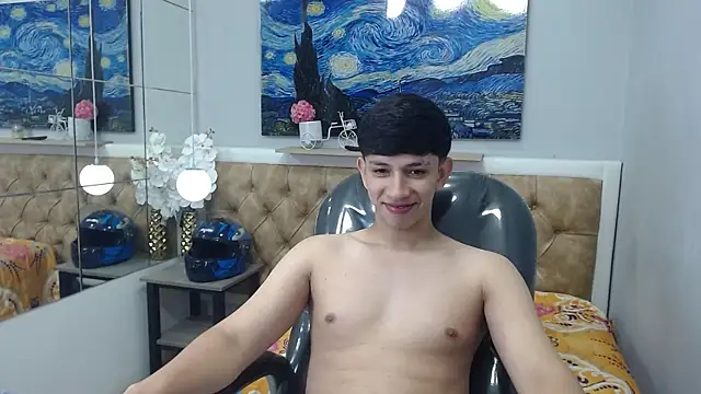 Snapshot of AdrianFranko chatting on 05.22.26 AdrianFranko online show from 05.22.26