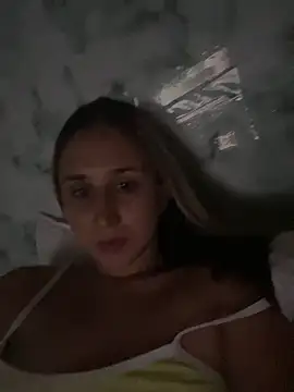 VictoriaWhitmore online show from 04.06.26