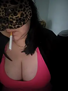 emiliecurvy83 online show from 04.23.26