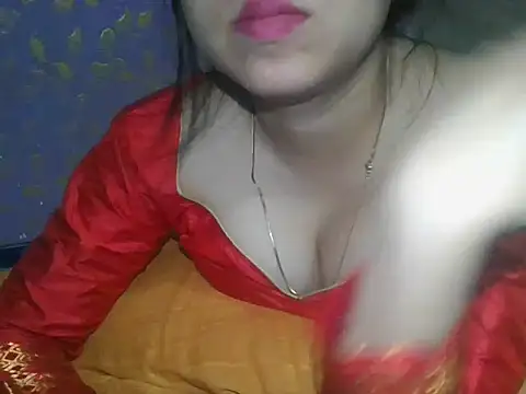 Snapshot of Qween_Seelu chatting on 06.24.26 Qween Seelu online show from 06.24.26