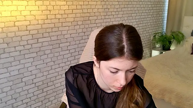 LiuYani online show from 05.06.26