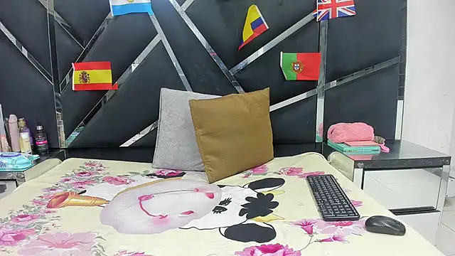 Snapshot of taty_sexxx chatting on 07.11.26 taty sexxx online show from 07.11.26