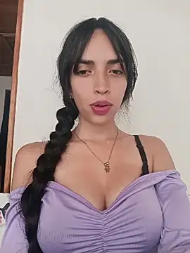 DolceLucie online show from 04.02.26