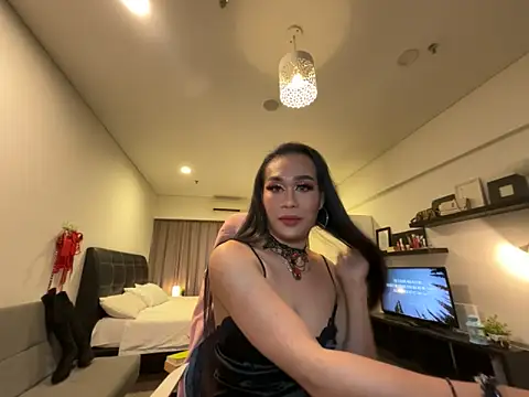 Ur topQeents online show from 04.21.26
