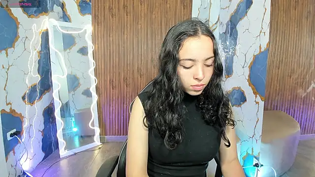 Snapshot of Alyce_tay1 chatting on 03.22.26 Alyce tay1 online show from 03.22.26