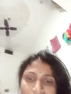 Snapshot of Leelaaji chatting on 03.27.26 Leelaaji online show from 03.27.26
