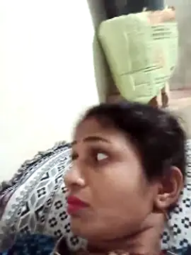 Snapshot of Leelaaji chatting on 04.07.26 Leelaaji online show from 04.07.26
