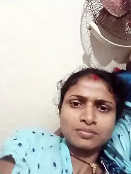 Snapshot of Leelaaji chatting on 04.21.26 Leelaaji online show from 04.21.26