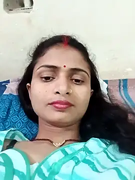 Snapshot of Leelaaji chatting on 04.22.26 Leelaaji online show from 04.22.26