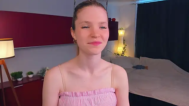 Snapshot of DelmaLasky chatting on 05.15.26 DelmaLasky online show from 05.15.26