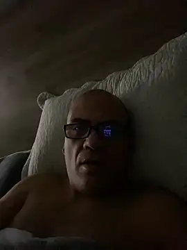Snapshot of Guapo007sexy chatting on 04.11.26 Guapo007sexy online show from 04.11.26