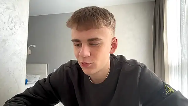 Snapshot of SoloFury chatting on 03.29.26 SoloFury online show from 03.29.26