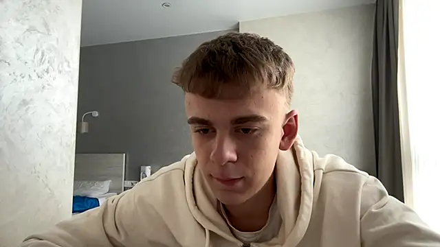 Snapshot of SoloFury chatting on 04.01.26 SoloFury online show from 04.01.26