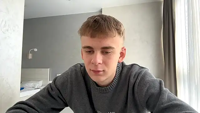 Snapshot of SoloFury chatting on 04.05.26 SoloFury online show from 04.05.26