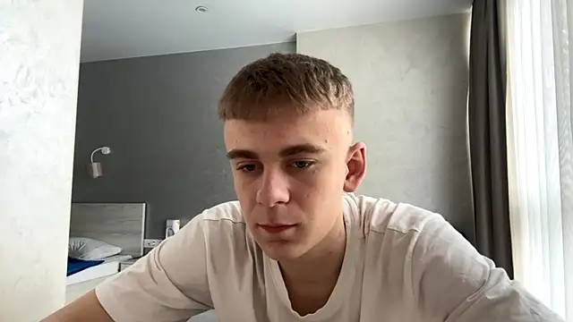 Snapshot of SoloFury chatting on 04.16.26 SoloFury online show from 04.16.26