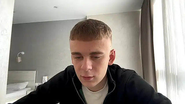 Snapshot of SoloFury chatting on 05.05.26 SoloFury online show from 05.05.26