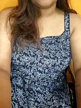 Snapshot of tamil_ineya chatting on 04.12.26 tamil ineya online show from 04.12.26