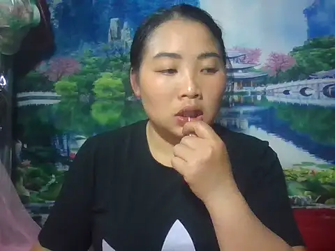 Huemy098 online show from 04.17.26