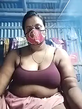 Snapshot of V-Hot-sweet-V chatting on 03.25.26 V-Hot-sweet-V online show from 03.25.26