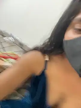 sexy-riyaa43 online show from 04.28.26