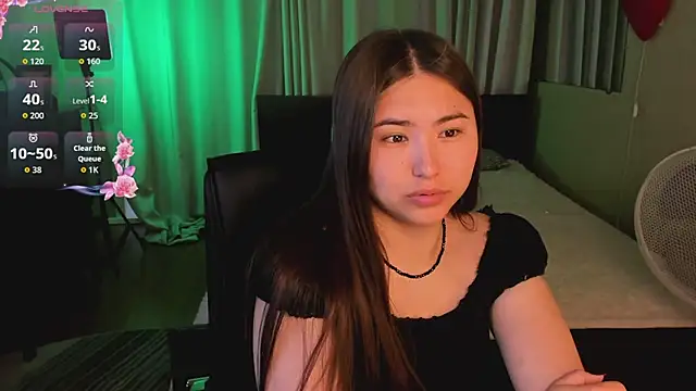 Snapshot of IceIcebabe_ chatting on 06.19.26 IceIcebabe online show from 06.19.26
