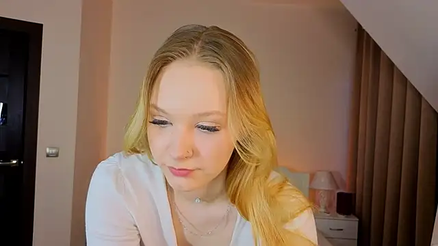 StaceyyJones online show from 04.23.26