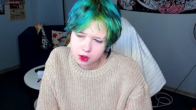 Snapshot of LittleKittenStar chatting on 03.24.26 LittleKittenStar online show from 03.24.26