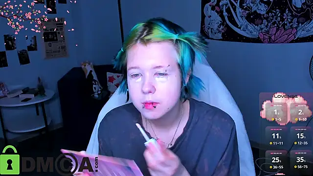 Snapshot of LittleKittenStar chatting on 03.26.26 LittleKittenStar online show from 03.26.26