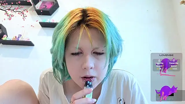 LittleKittenStar online show from 06.17.26