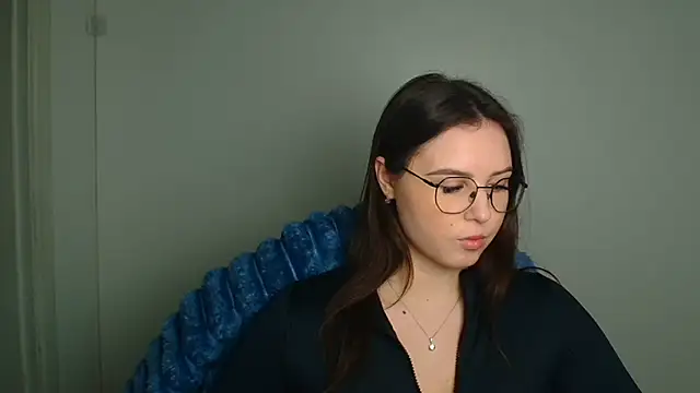 Snapshot of Nika_nik_a chatting on 03.21.26 Nika nik a online show from 03.21.26