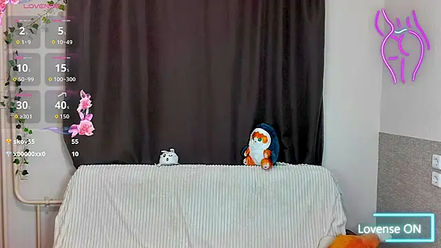Snapshot of Emily_Nelsonn chatting on 04.18.26 Emily Nelsonn online show from 04.18.26