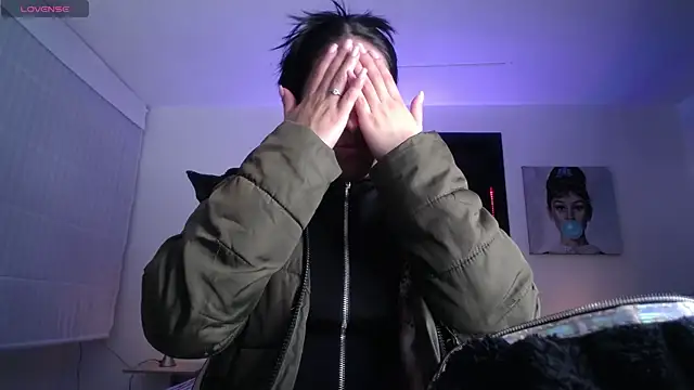 Melannyy V online show from 04.26.26