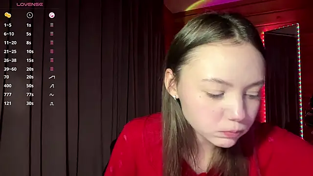 Snapshot of LenLen_Solen chatting on 06.17.26 LenLen Solen online show from 06.17.26