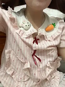 Snapshot of -Habin- chatting on 07.19.26 -Habin- online show from 07.19.26