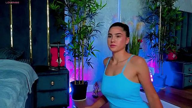 Snapshot of valery_evan chatting on 07.21.26 valery evan online show from 07.21.26