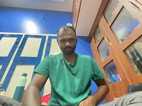 Snapshot of singletamilguy chatting on 03.20.26 singletamilguy online show from 03.20.26