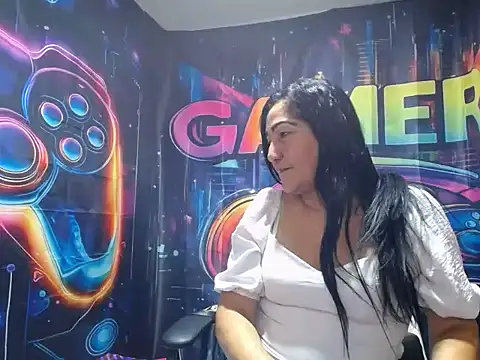 EmmieRae   online show from 03.22.26