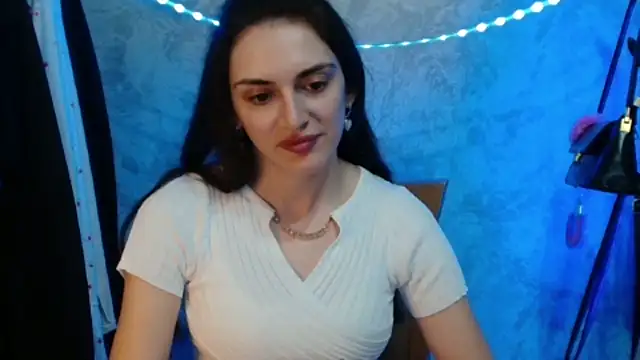 Snapshot of RoxiCherry chatting on 04.24.26 RoxiCherry online show from 04.24.26