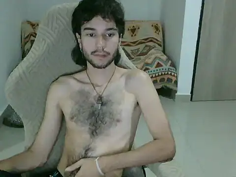 Snapshot of Adrien_polo chatting on 04.10.26 Adrien polo online show from 04.10.26