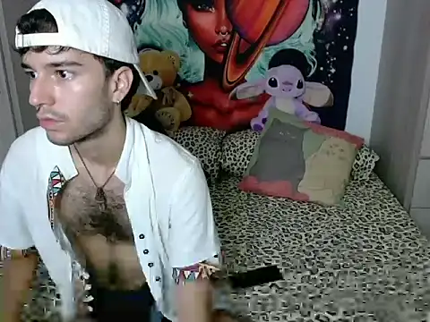 Snapshot of Adrien_polo chatting on 05.18.26 Adrien polo online show from 05.18.26